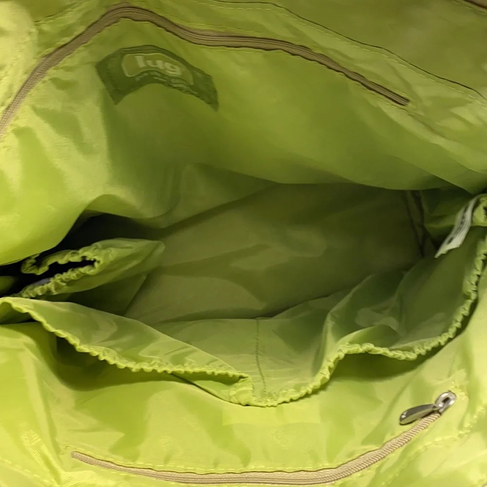 NWT Lug taxicab full tote- best one ever!